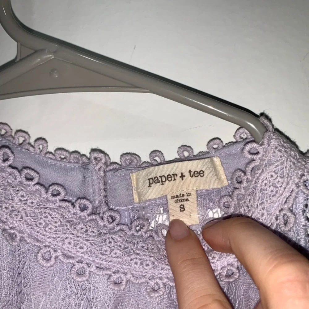SOLD Light lavender lace detail high neck top size small
(paper + tee) - Picture 7 of 16